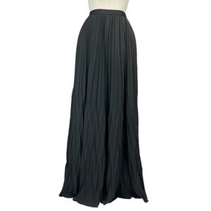 Dress The Population NWOT Pleated Maxi Skirt in Black Size Small